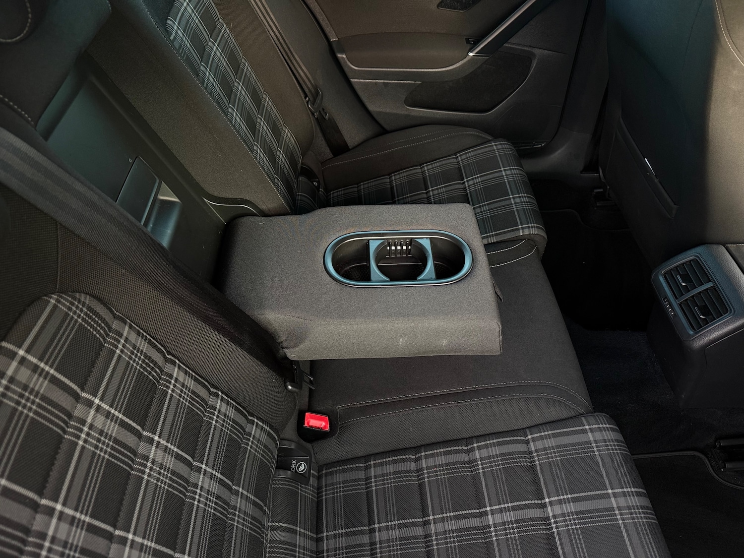 Used Volkswagen Golf 2017 for sale - 76445594: Photo 27