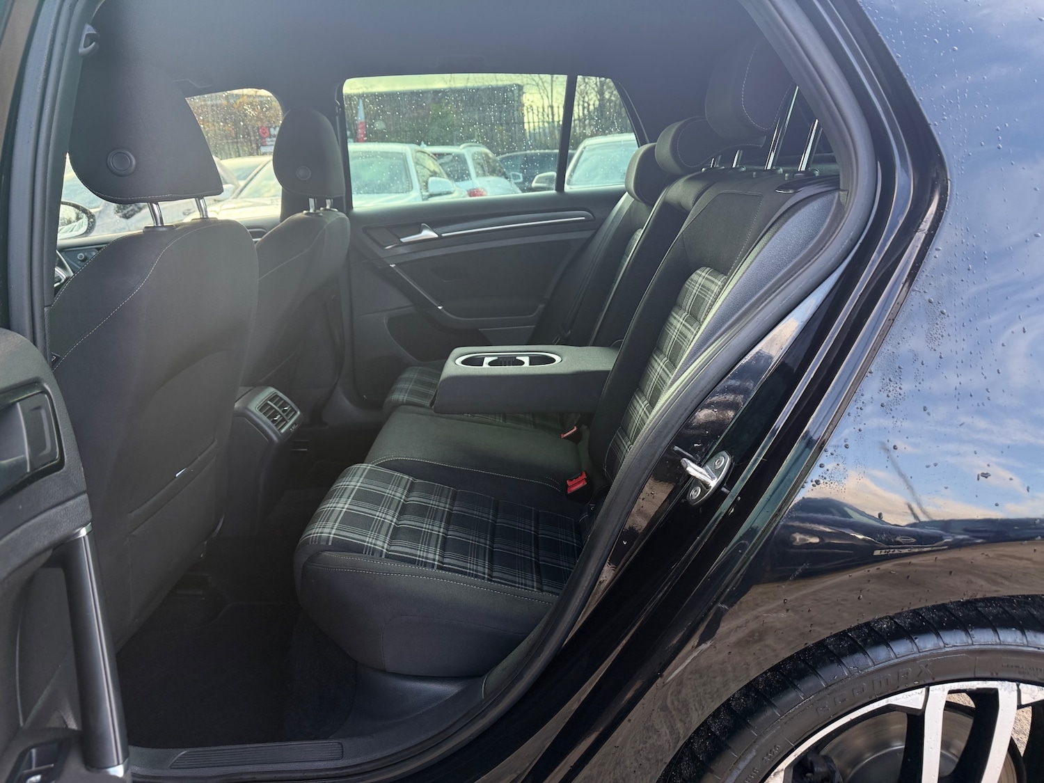 Used Volkswagen Golf 2017 for sale - 76445594: Photo 29