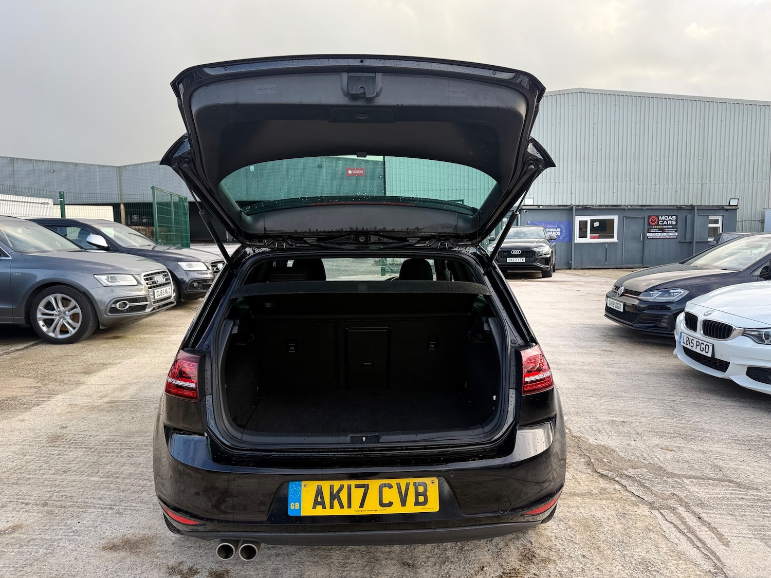 Used Volkswagen Golf 2017 for sale - 76445594: Photo 31