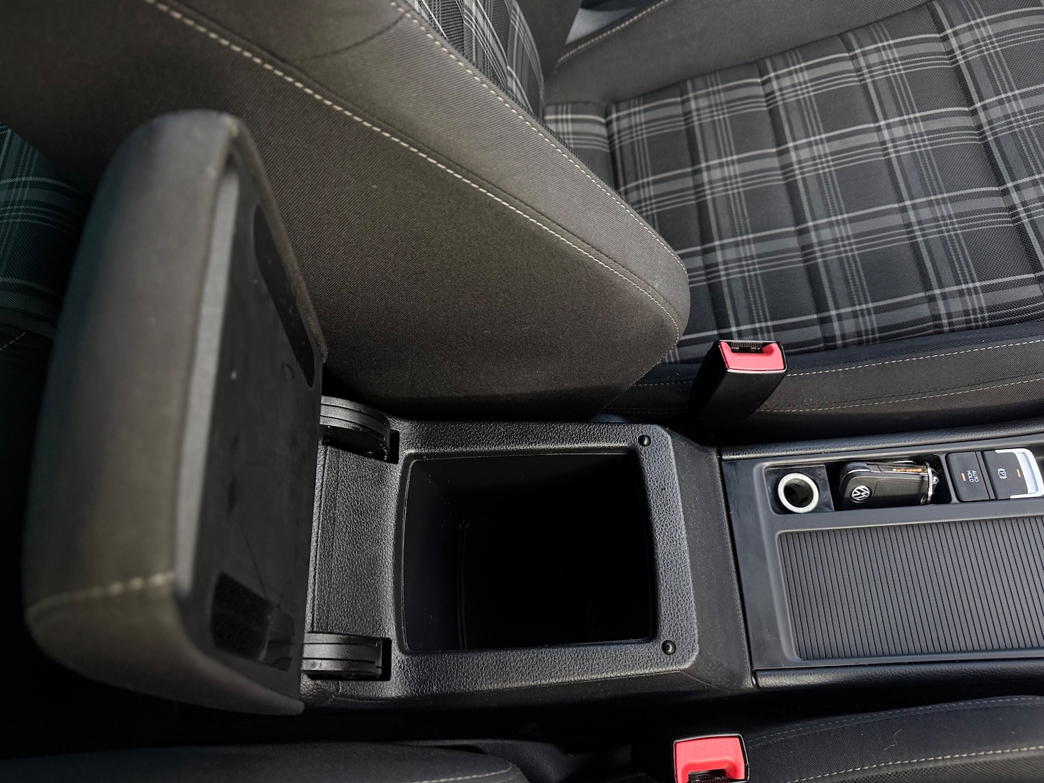 Used Volkswagen Golf 2017 for sale - 76445594: Photo 52