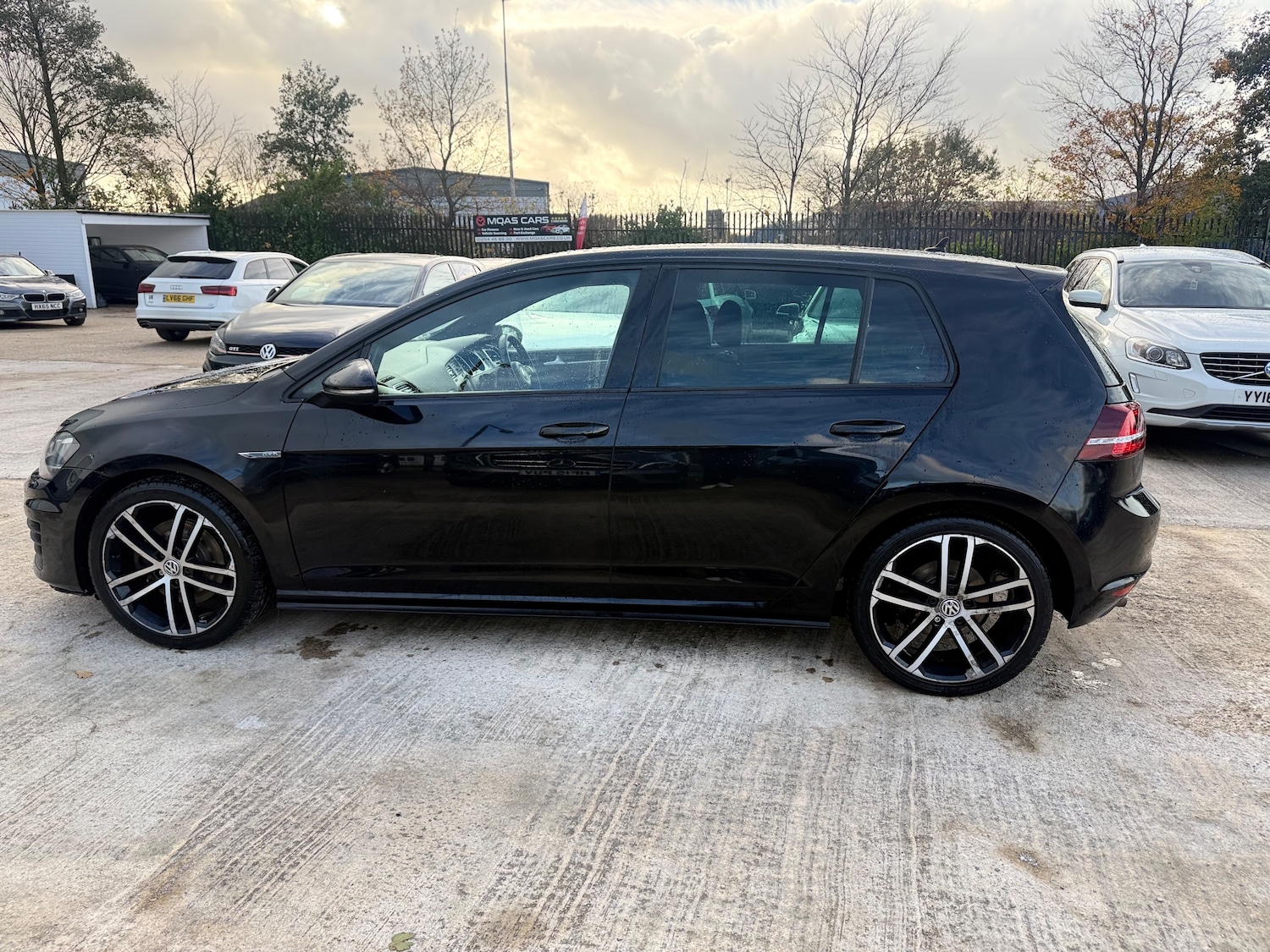 Used Volkswagen Golf 2017 for sale - 76445594: Photo 6