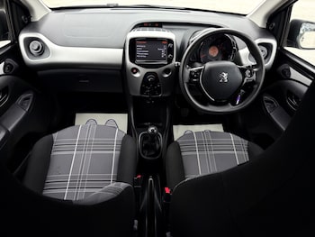 Used Peugeot 108 2017 for sale - 79308338: Photo