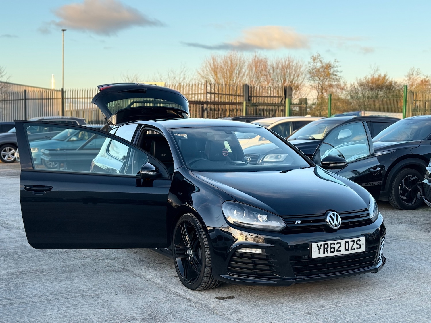 Used Volkswagen Golf 2012 for sale - 76641643: Photo 11