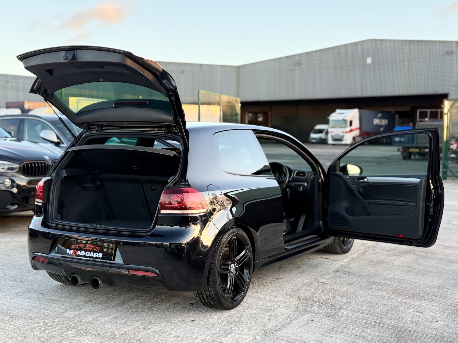 Used Volkswagen Golf 2012 for sale - 76641643: Photo 19