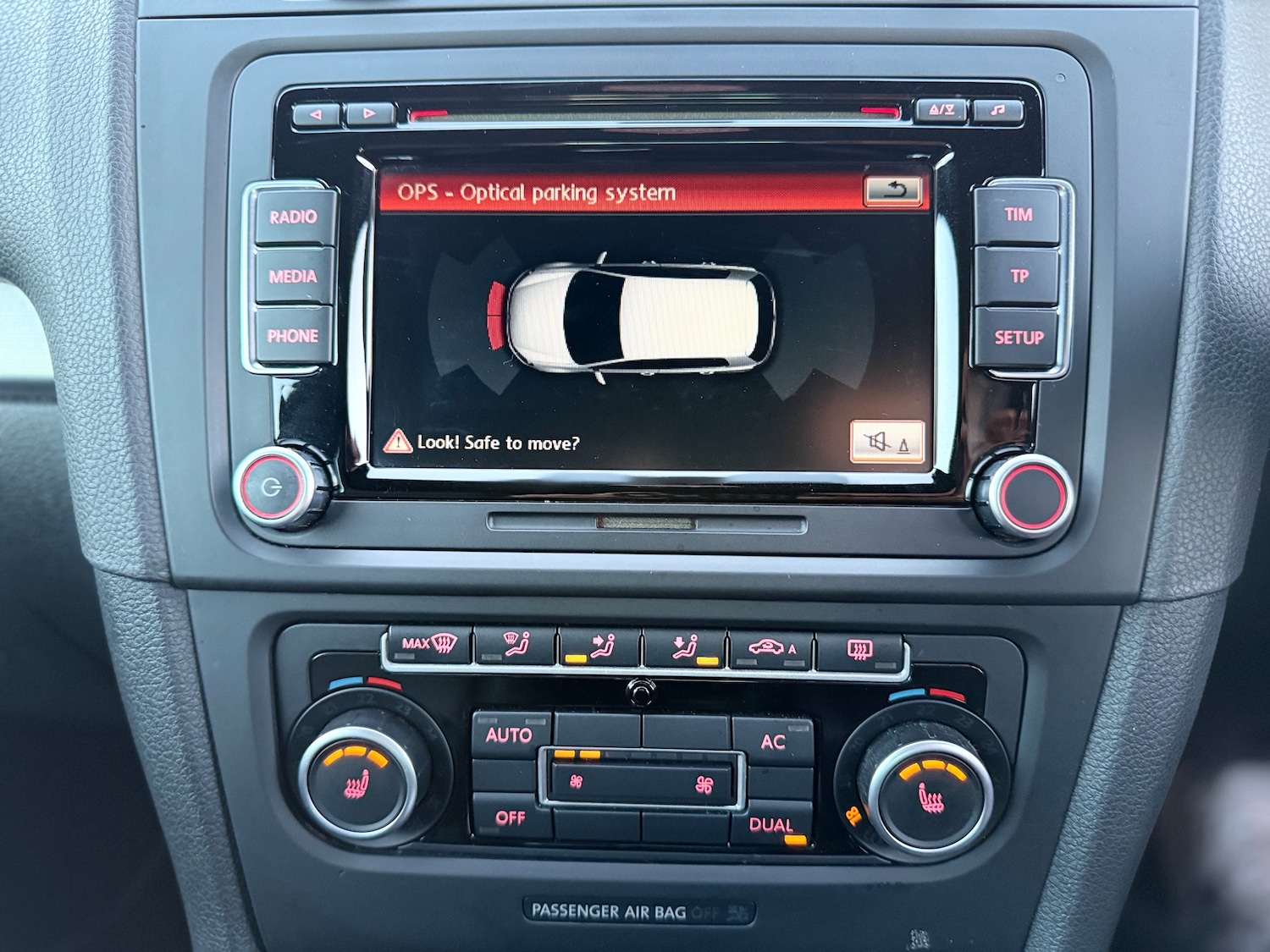 Used Volkswagen Golf 2012 for sale - 76641643: Photo 69