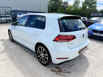 Used Volkswagen Golf 2018 for sale - 78836124: Photo