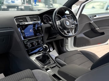 Used Volkswagen Golf 2018 for sale - 78836124: Photo