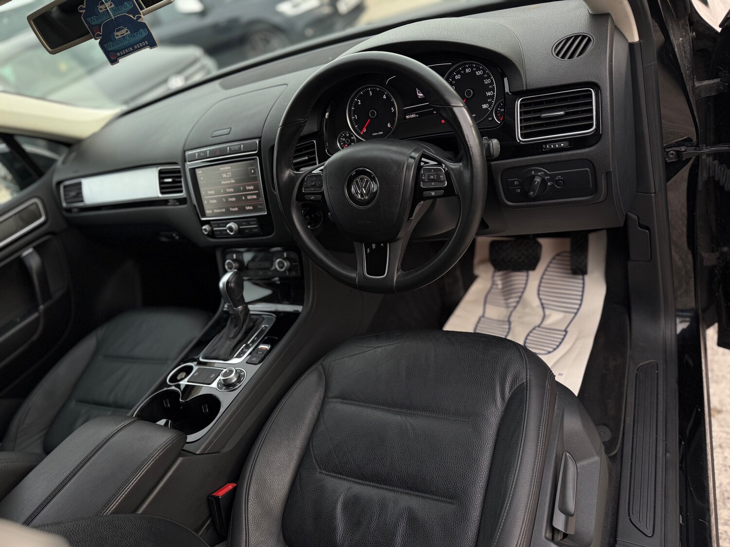 Used Volkswagen Touareg 2015 for sale - 76305278: Photo 19