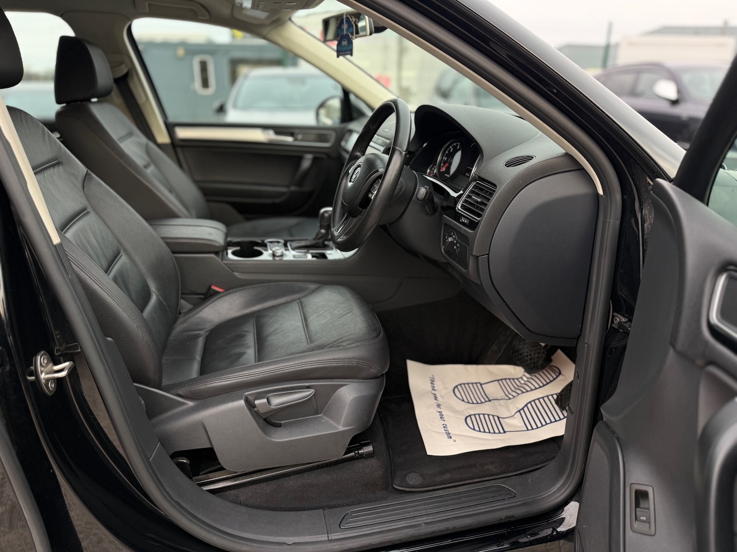 Used Volkswagen Touareg 2015 for sale - 76305278: Photo 20