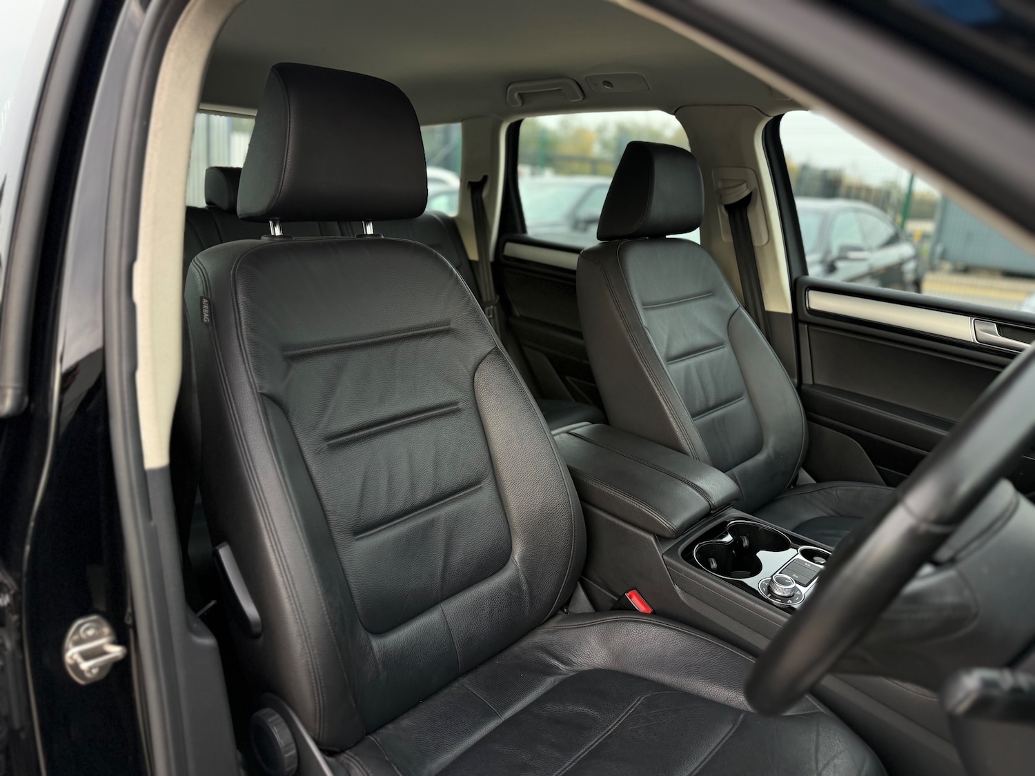 Used Volkswagen Touareg 2015 for sale - 76305278: Photo 21