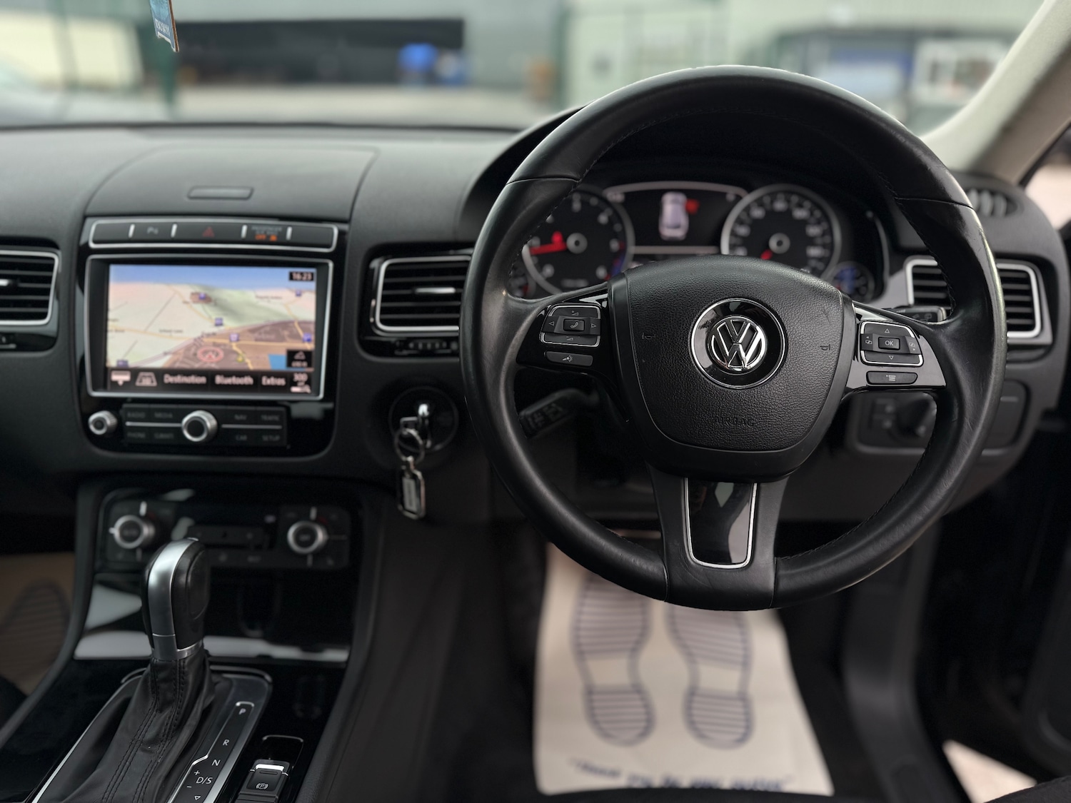 Used Volkswagen Touareg 2015 for sale - 76305278: Photo 34