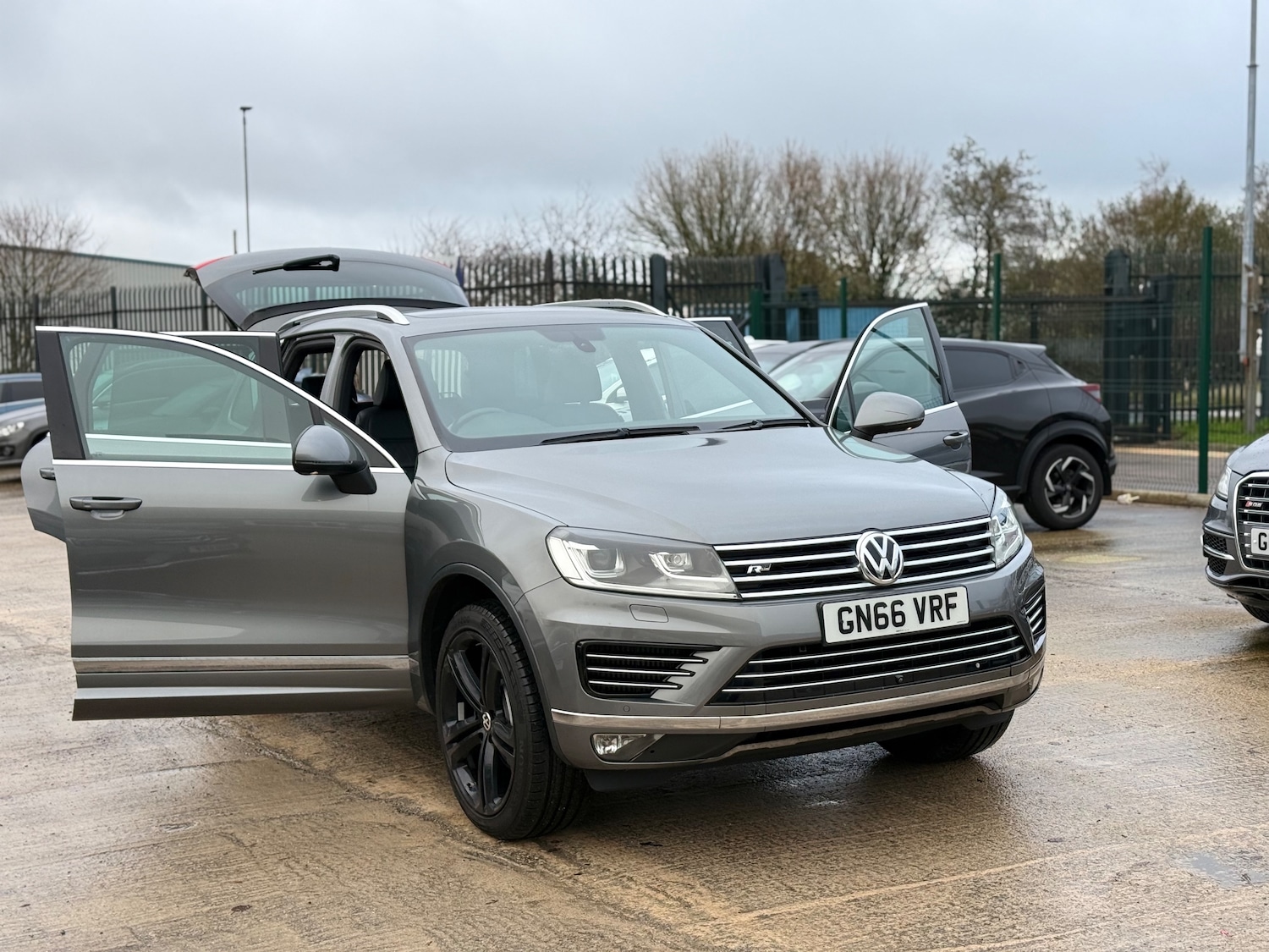 Used Volkswagen Touareg 2016 for sale - 76565591: Photo 10