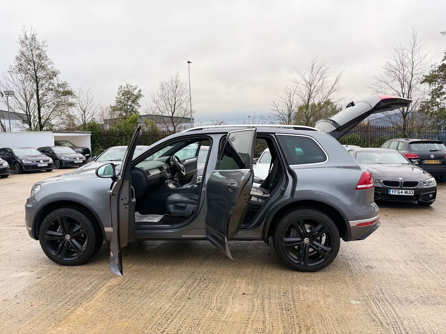 Used Volkswagen Touareg 2016 for sale - 76565591: Photo 13