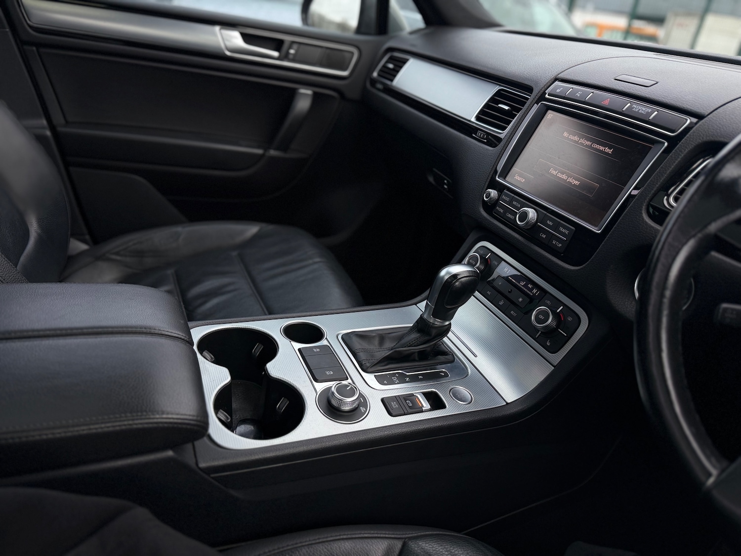 Used Volkswagen Touareg 2016 for sale - 76565591: Photo 44