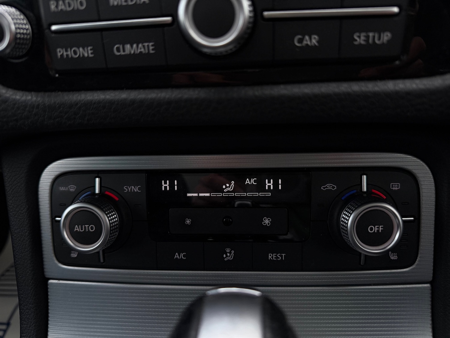 Used Volkswagen Touareg 2016 for sale - 76565591: Photo 55