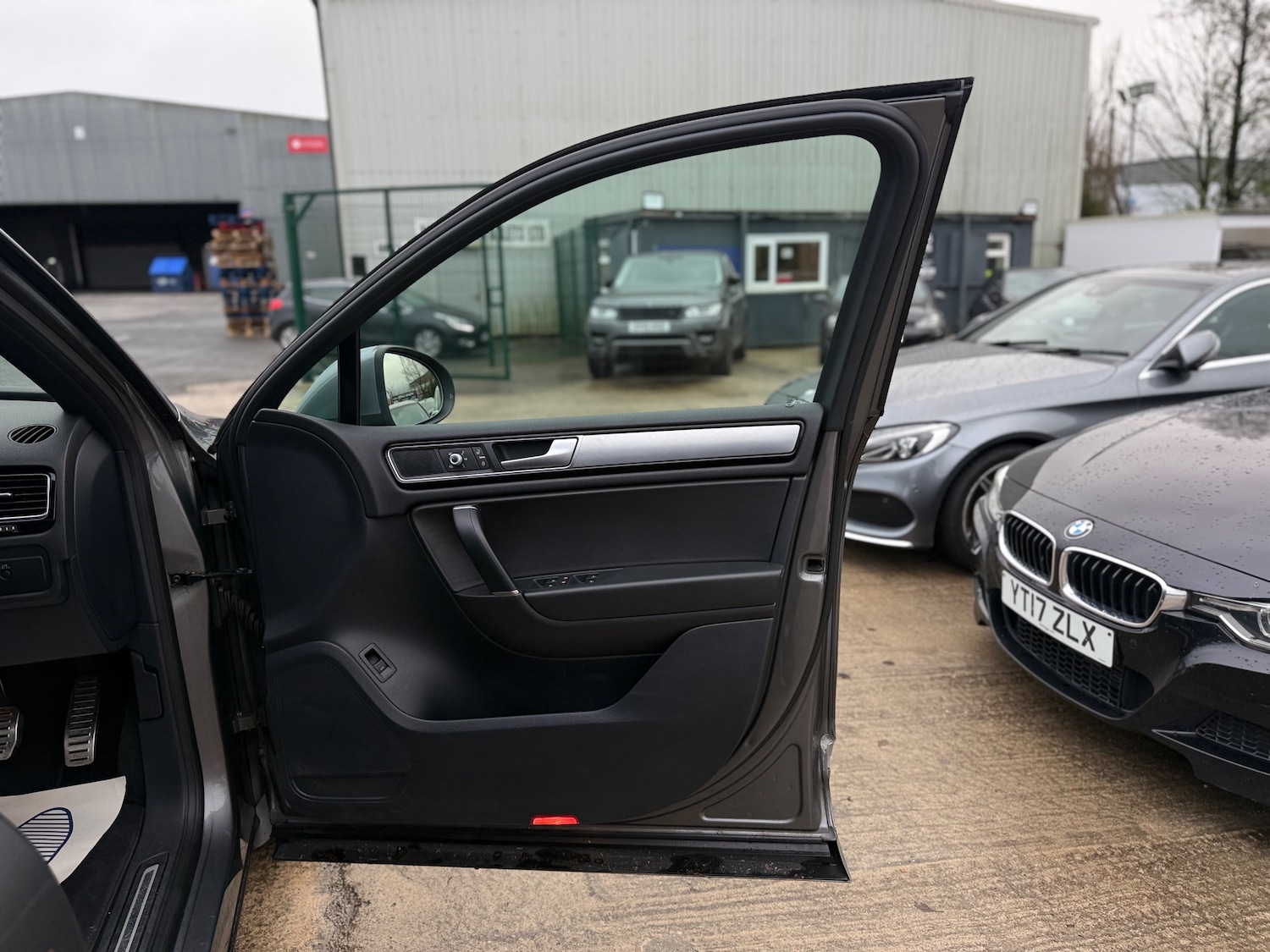 Used Volkswagen Touareg 2016 for sale - 76565591: Photo 62