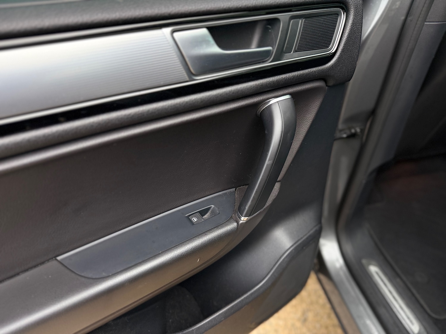 Used Volkswagen Touareg 2016 for sale - 76565591: Photo 69