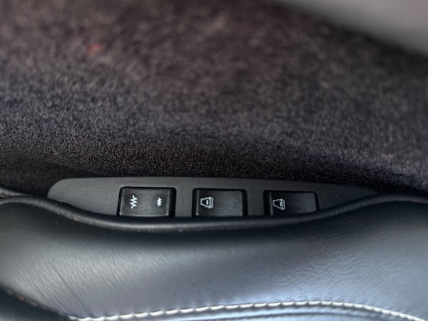 Used Aston Martin DB9 2007 for sale - 75598472: Photo 30
