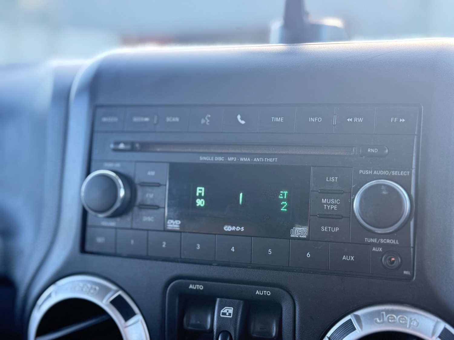 Used Jeep Wrangler 2014 for sale - 77355191: Photo 40