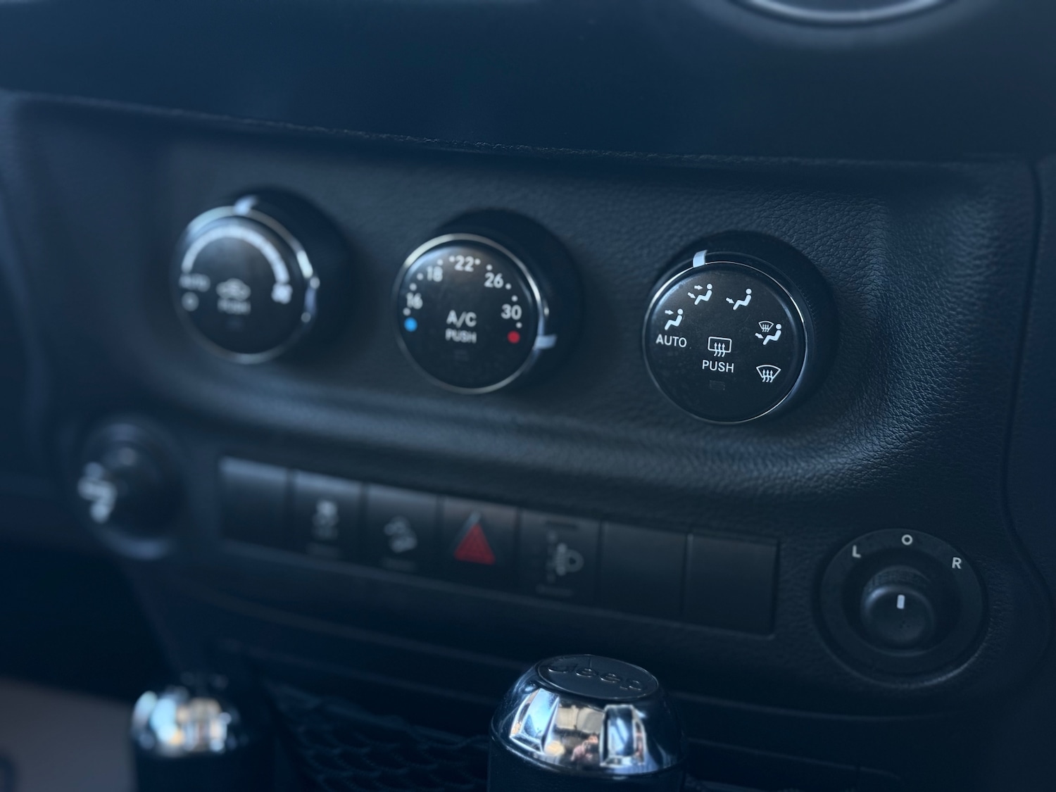 Used Jeep Wrangler 2014 for sale - 77355191: Photo 44