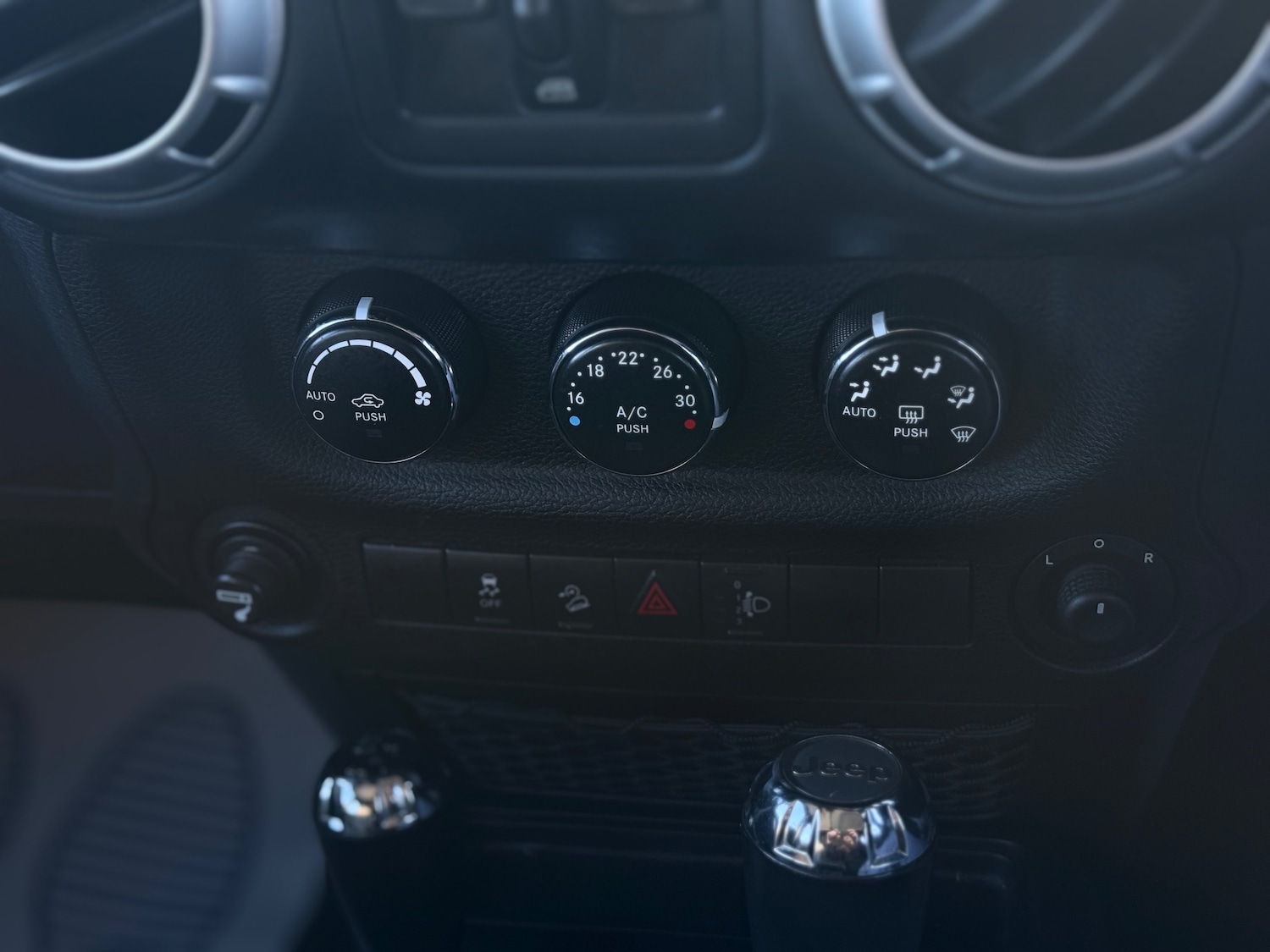 Used Jeep Wrangler 2014 for sale - 77355191: Photo 45