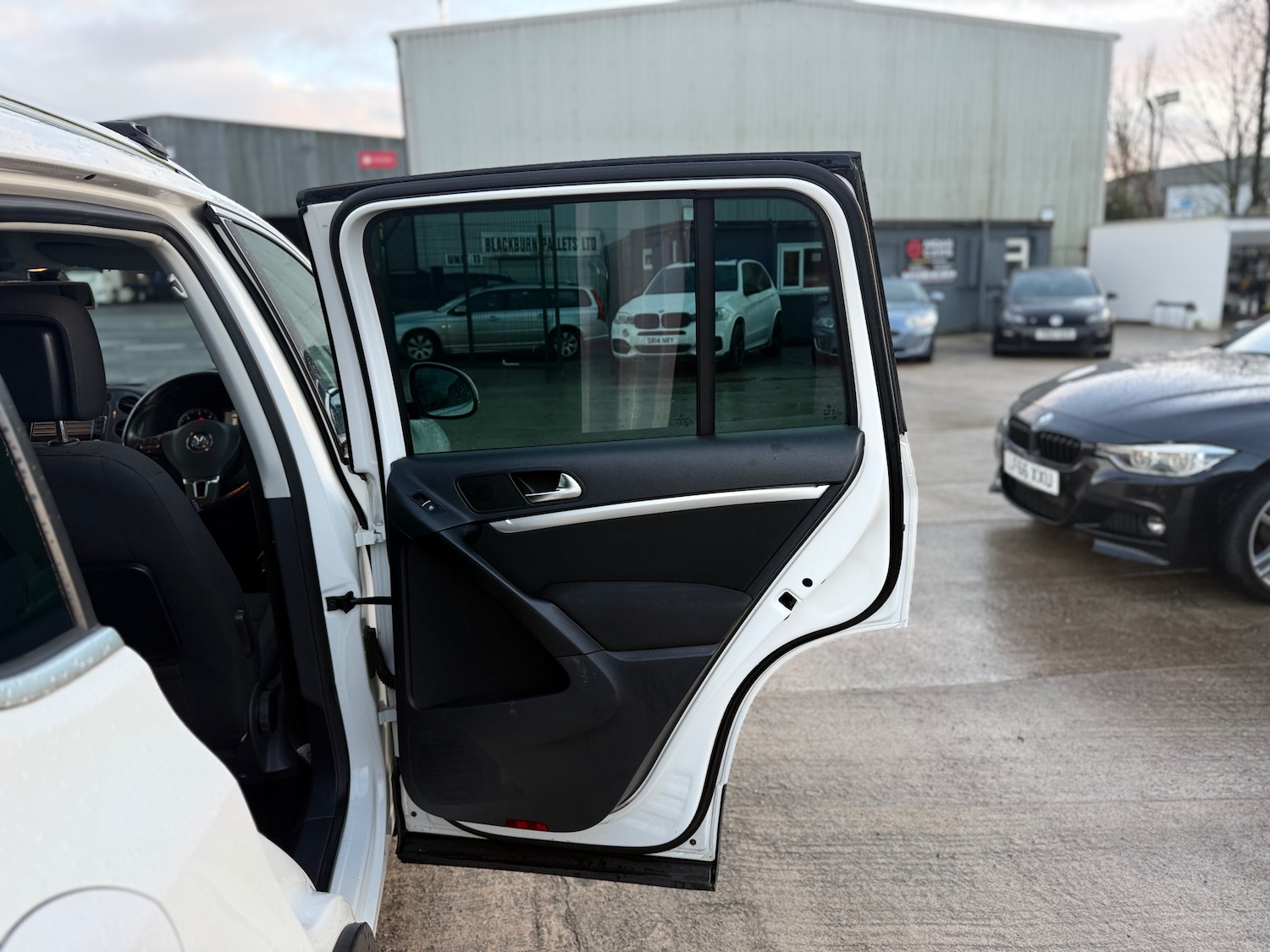 Used Volkswagen Tiguan 2012 for sale - 77171387: Photo 48