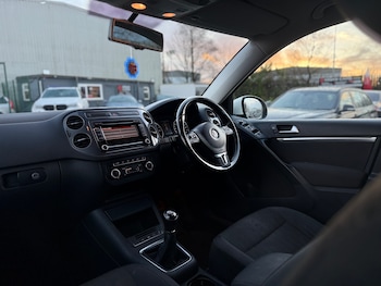 Used Volkswagen Tiguan 2012 for sale - 77171387: Photo