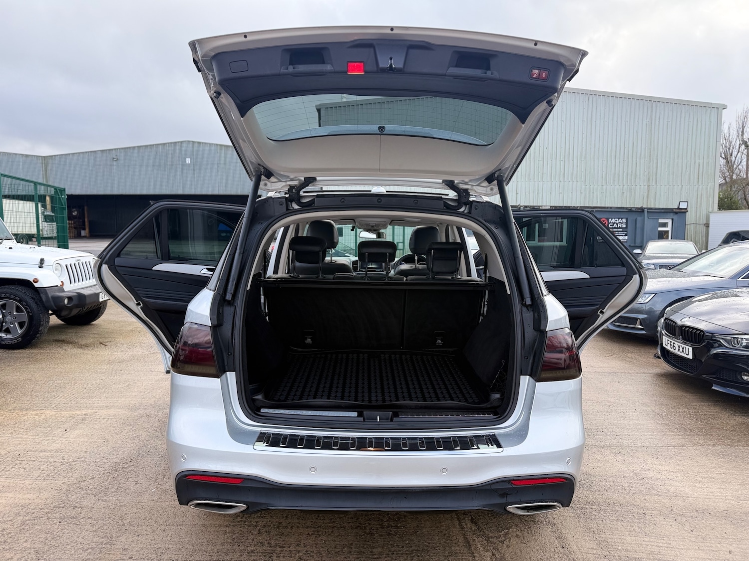 Used Mercedes-Benz GLE 2017 for sale - 77392285: Photo 18