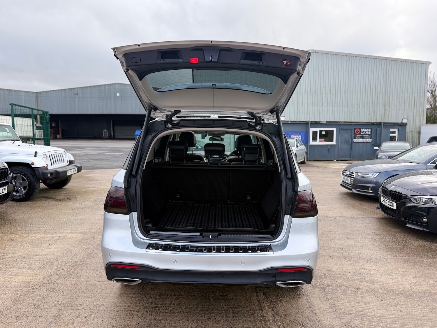 Used Mercedes-Benz GLE 2017 for sale - 77392285: Photo 21