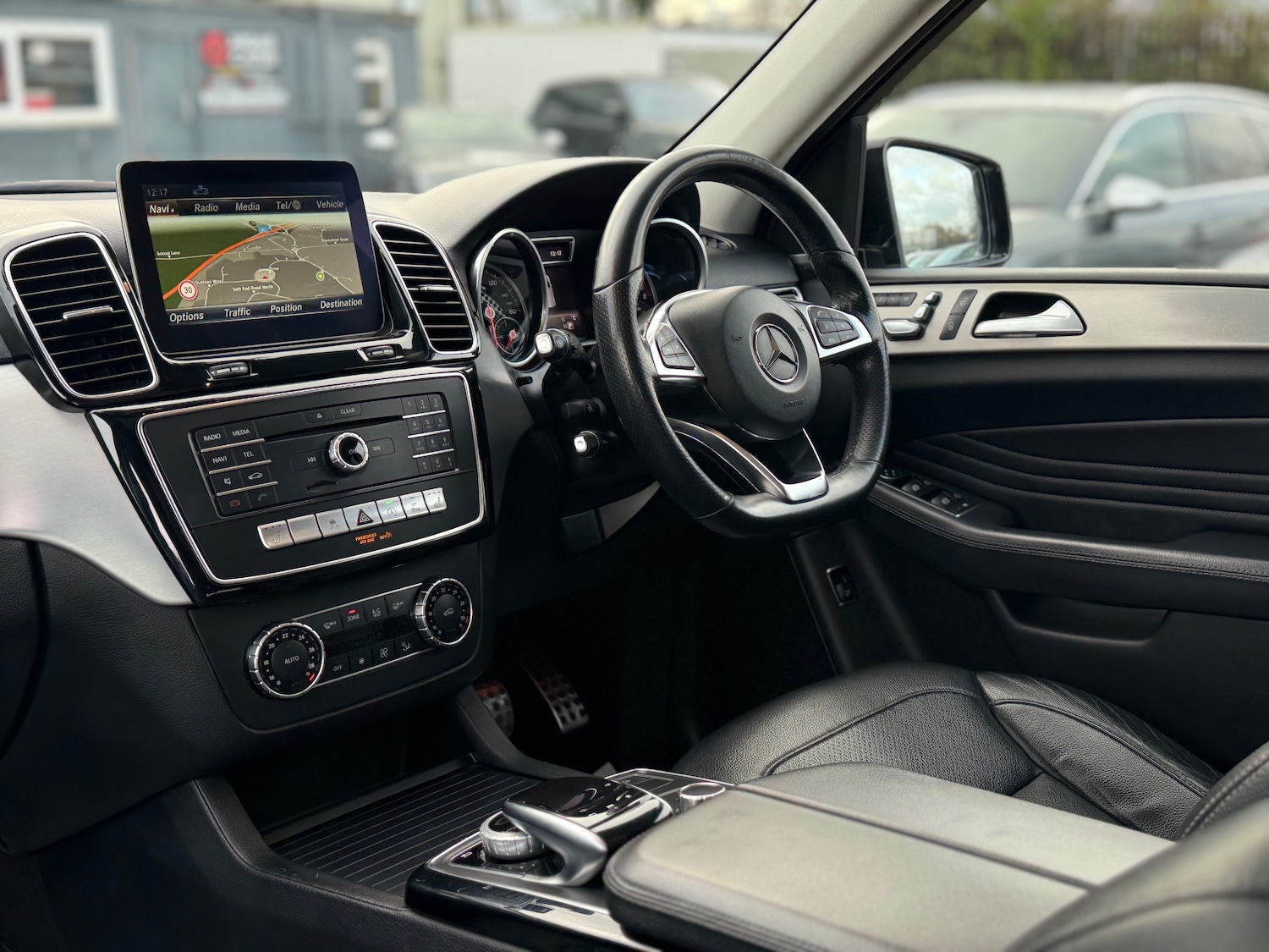 Used Mercedes-Benz GLE 2017 for sale - 77392285: Photo 4