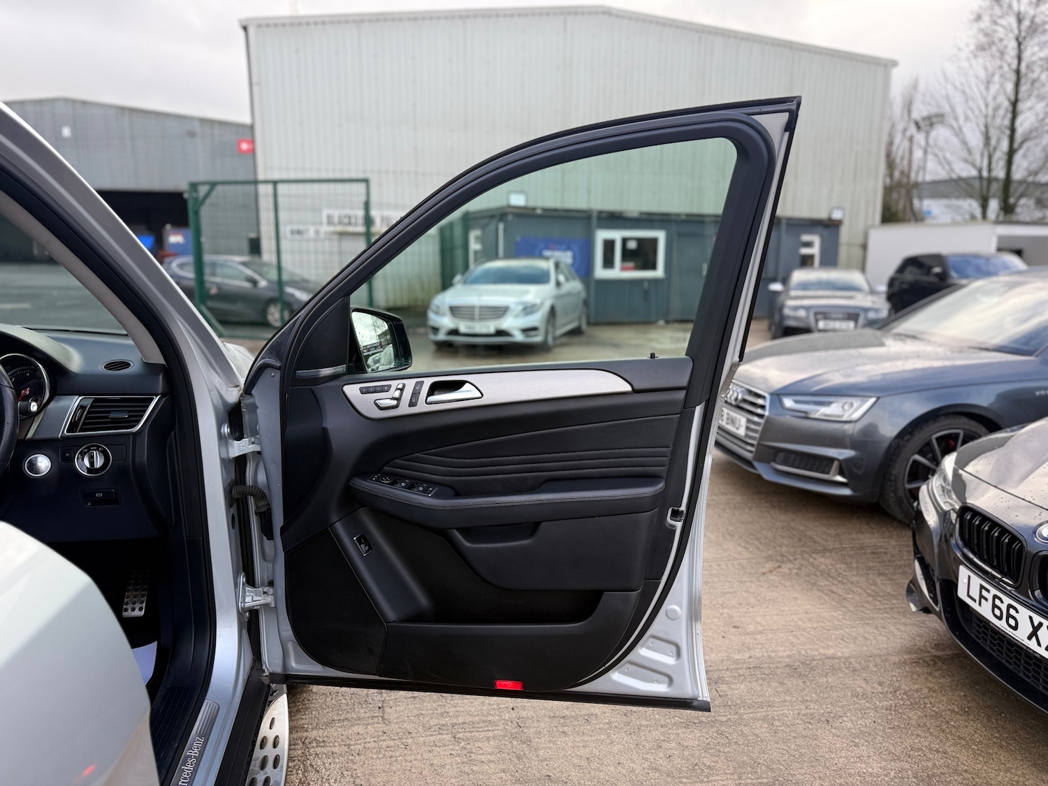 Used Mercedes-Benz GLE 2017 for sale - 77392285: Photo 50