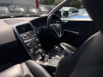 Used Volvo XC60 2015 for sale - 79010566: Photo