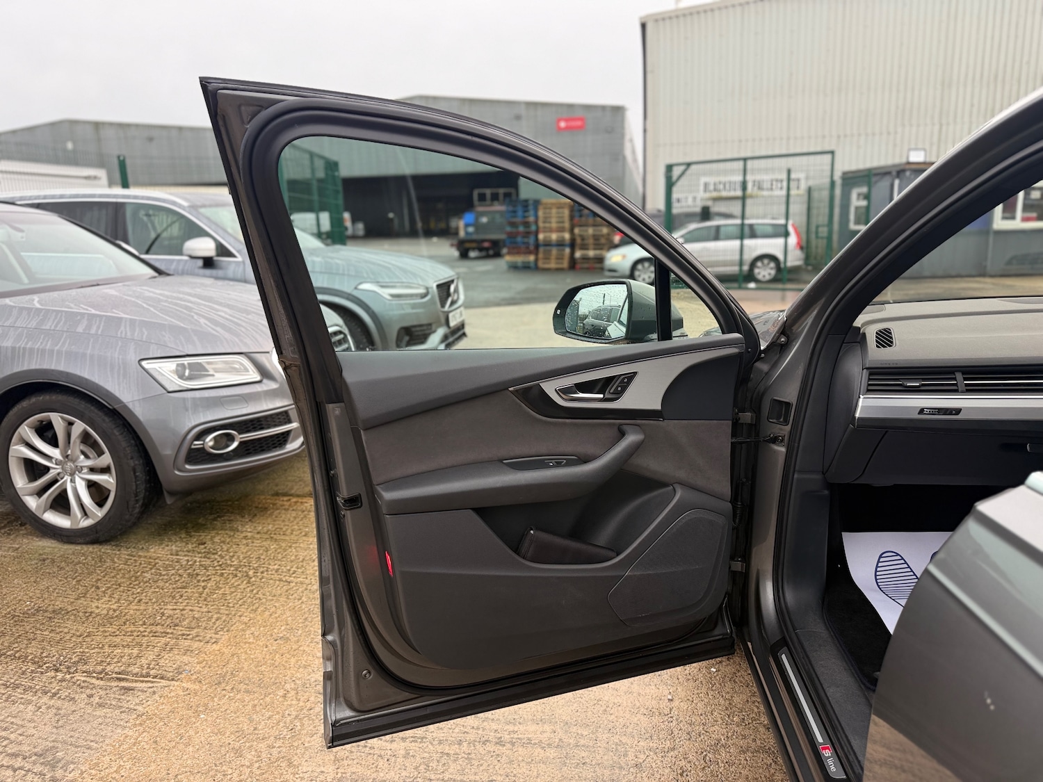 Used Audi Q7 2016 for sale - 77207586: Photo 64