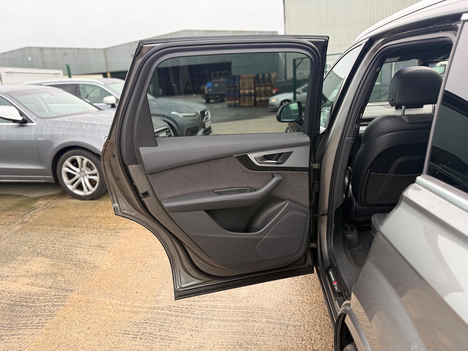 Used Audi Q7 2016 for sale - 77207586: Photo 65