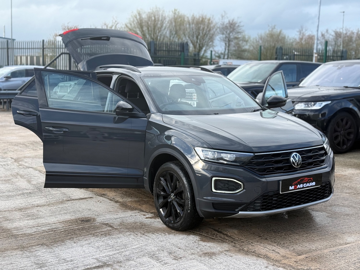 Used Volkswagen T-Roc for sale - 78213362: Photo 10