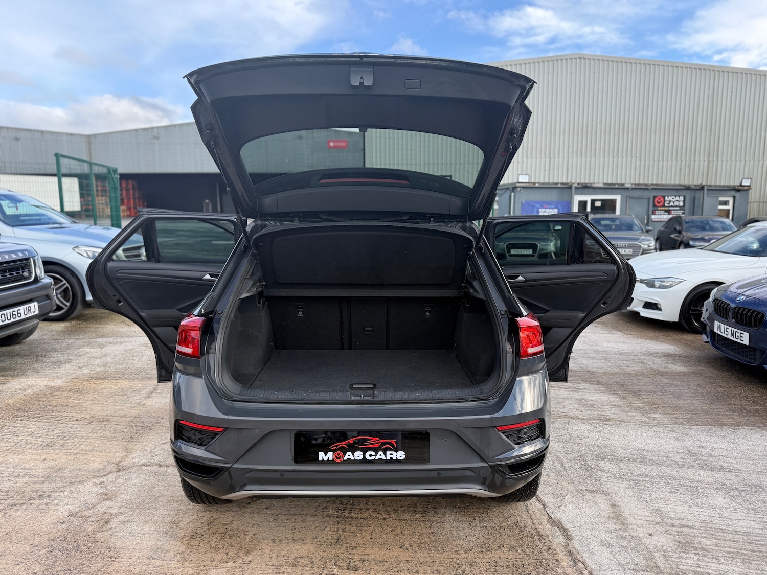 Used Volkswagen T-Roc for sale - 78213362: Photo 15