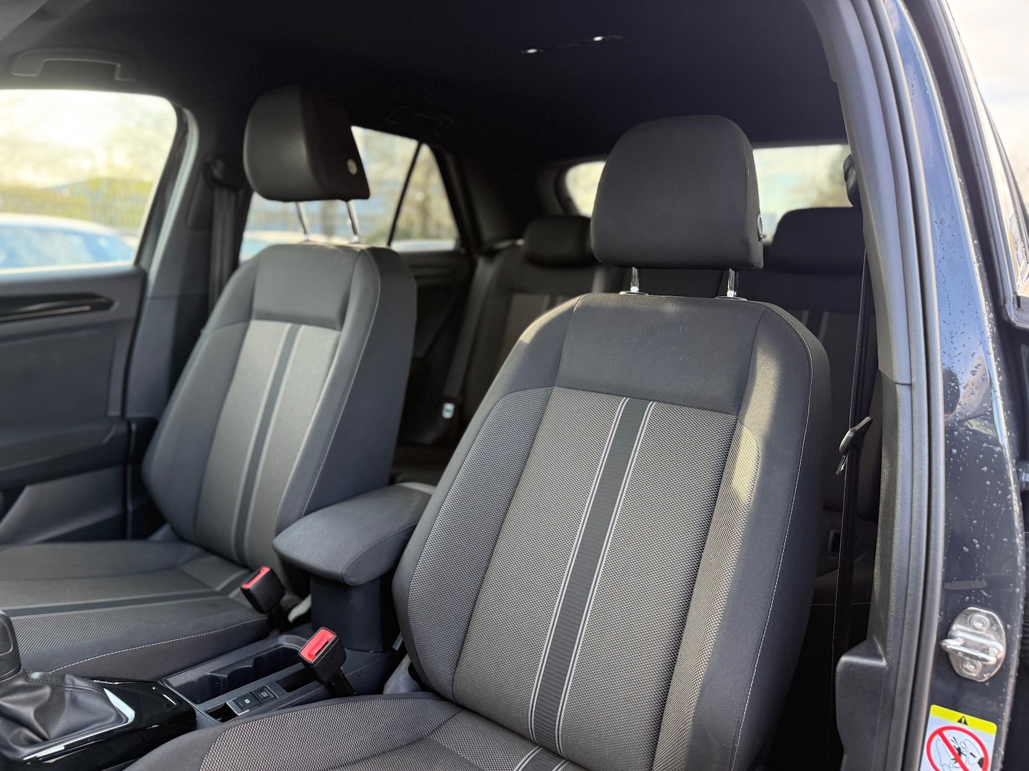 Used Volkswagen T-Roc for sale - 78213362: Photo 23