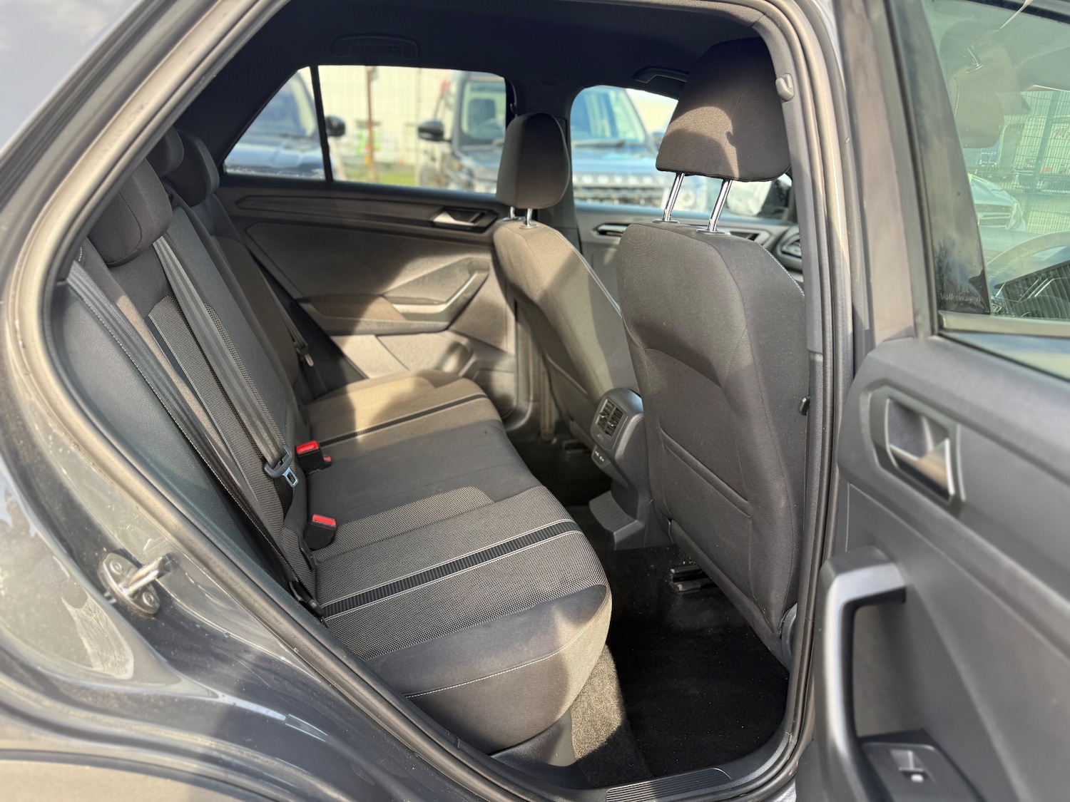 Used Volkswagen T-Roc for sale - 78213362: Photo 25