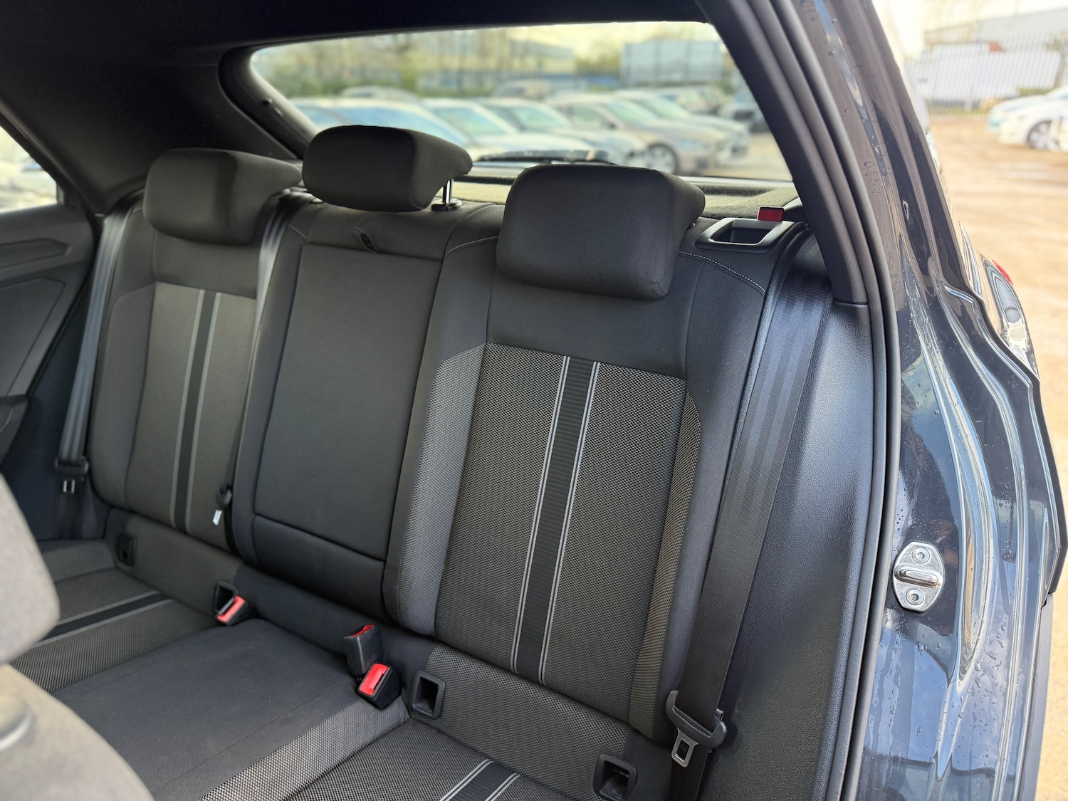 Used Volkswagen T-Roc for sale - 78213362: Photo 29