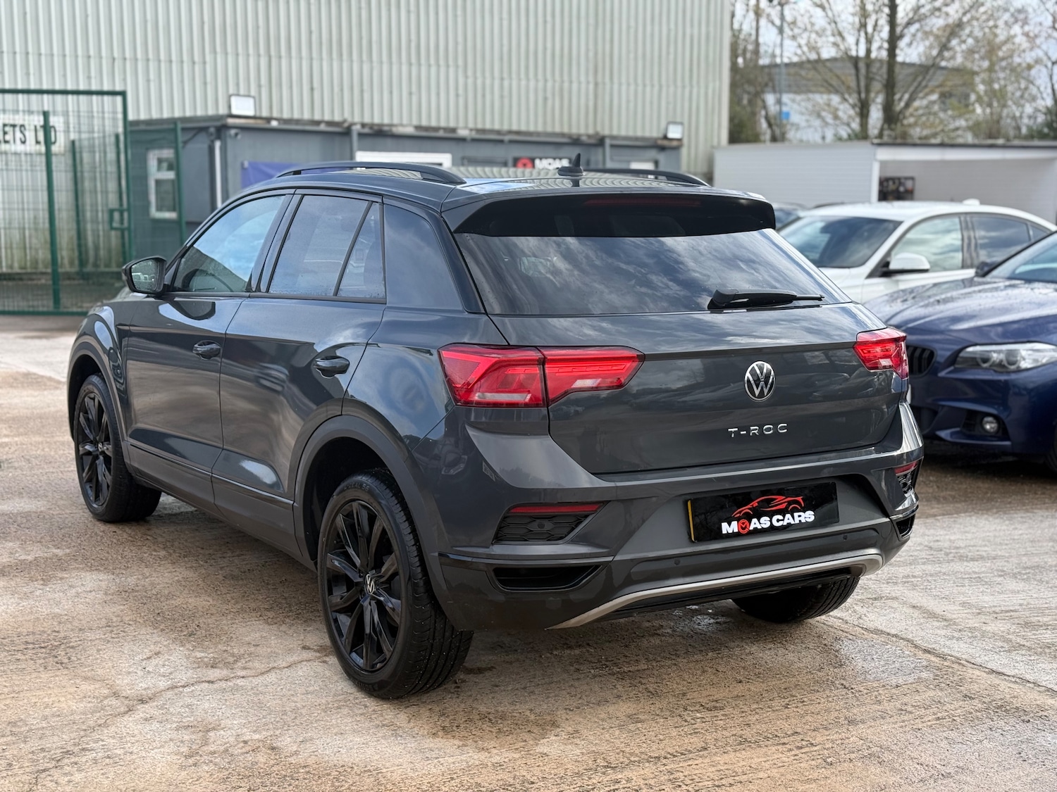 Used Volkswagen T-Roc for sale - 78213362: Photo 3