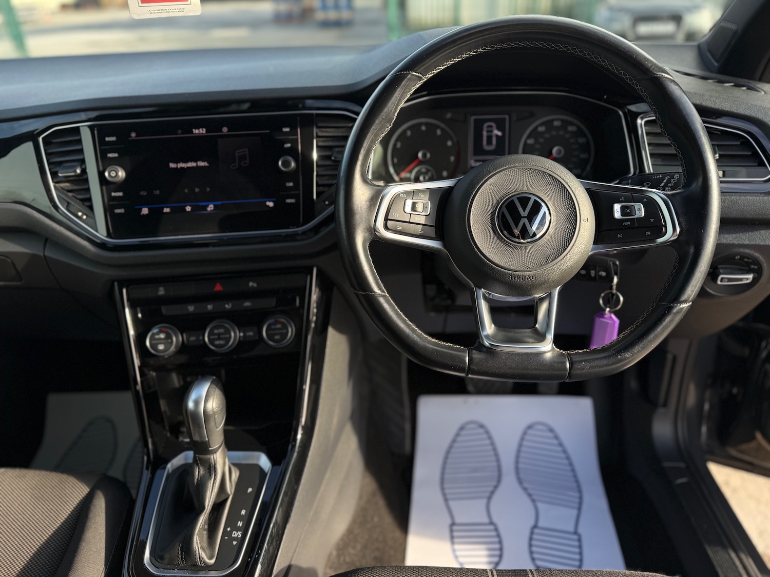 Used Volkswagen T-Roc for sale - 78213362: Photo 33