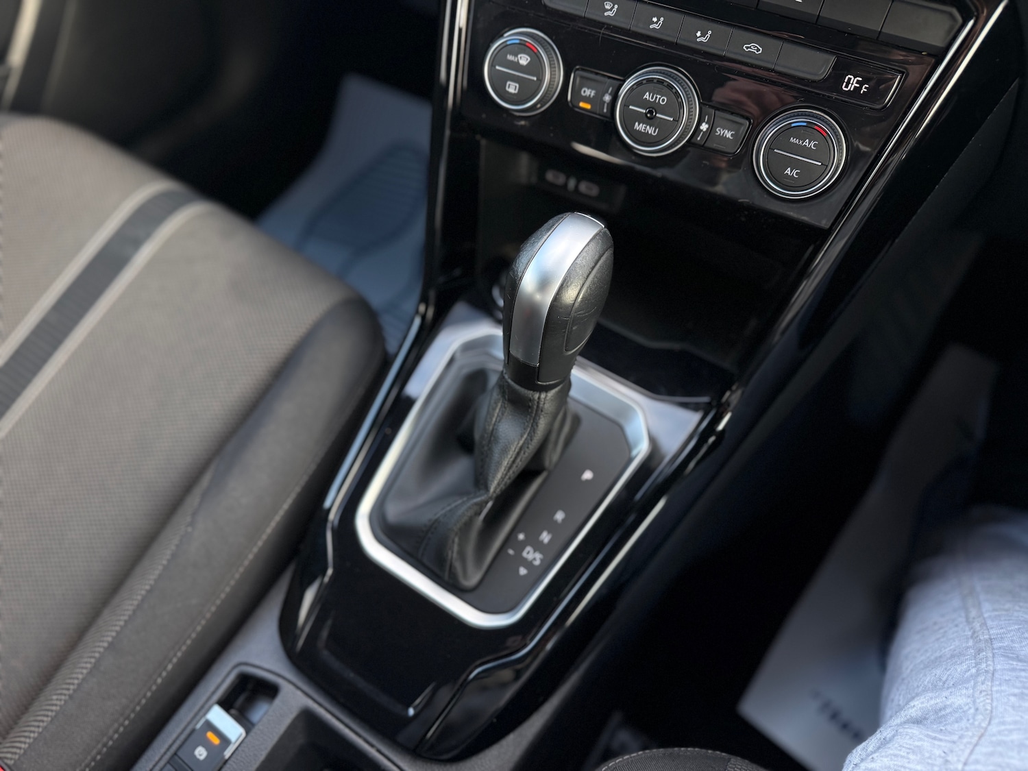 Used Volkswagen T-Roc for sale - 78213362: Photo 47