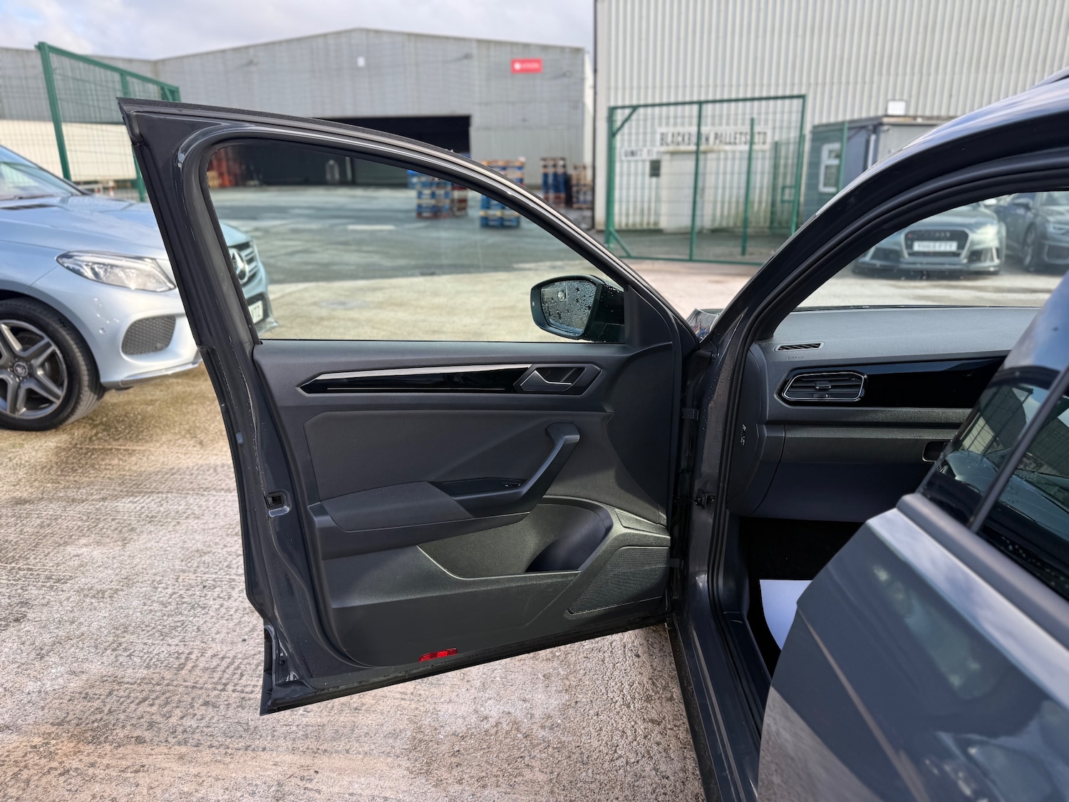 Used Volkswagen T-Roc for sale - 78213362: Photo 52