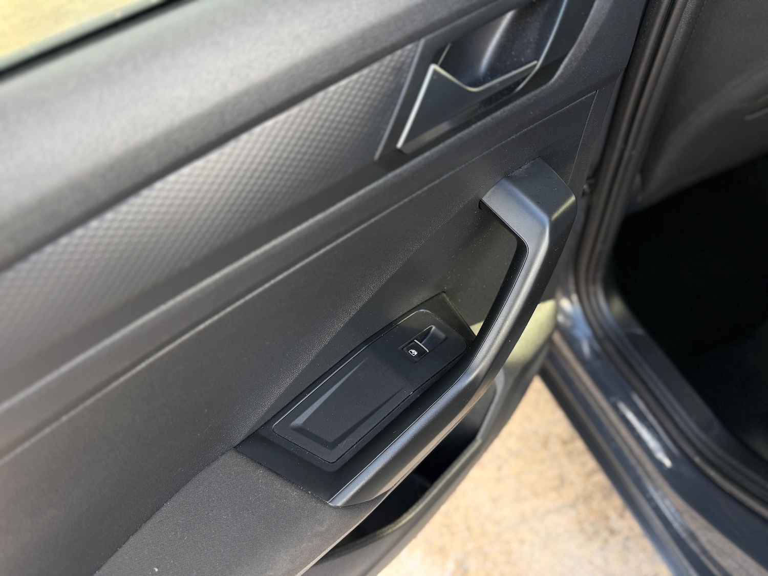 Used Volkswagen T-Roc for sale - 78213362: Photo 57