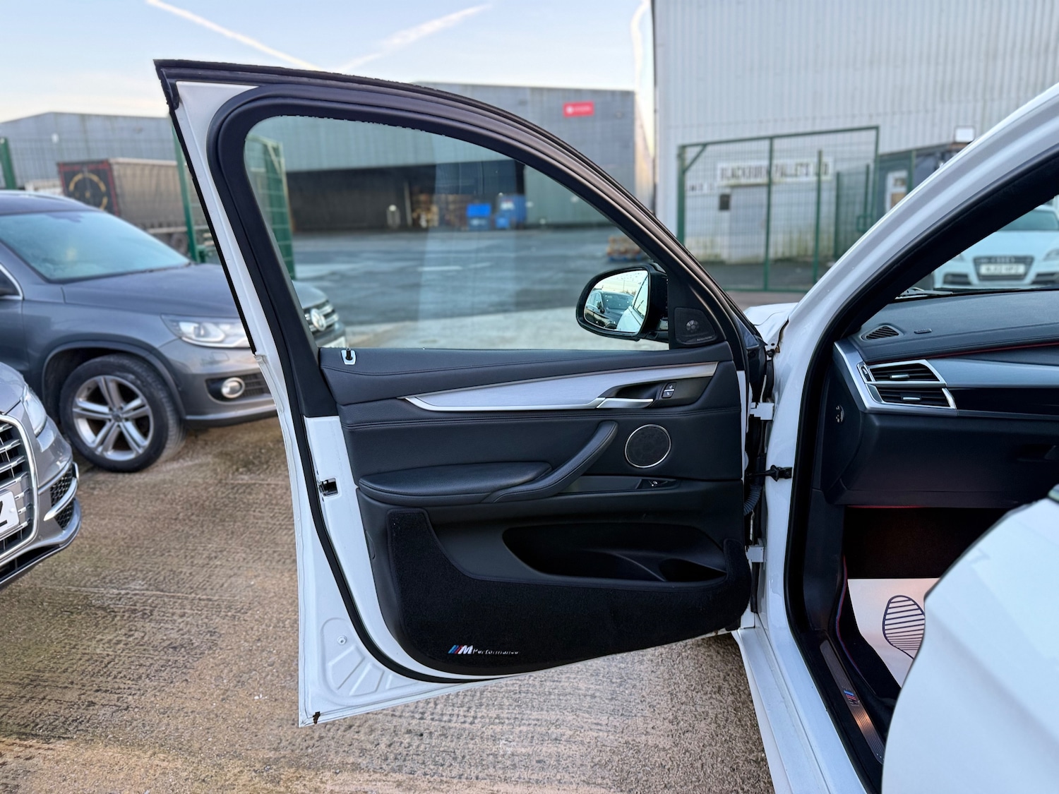 Used BMW X6 2015 for sale - 76922682: Photo 55