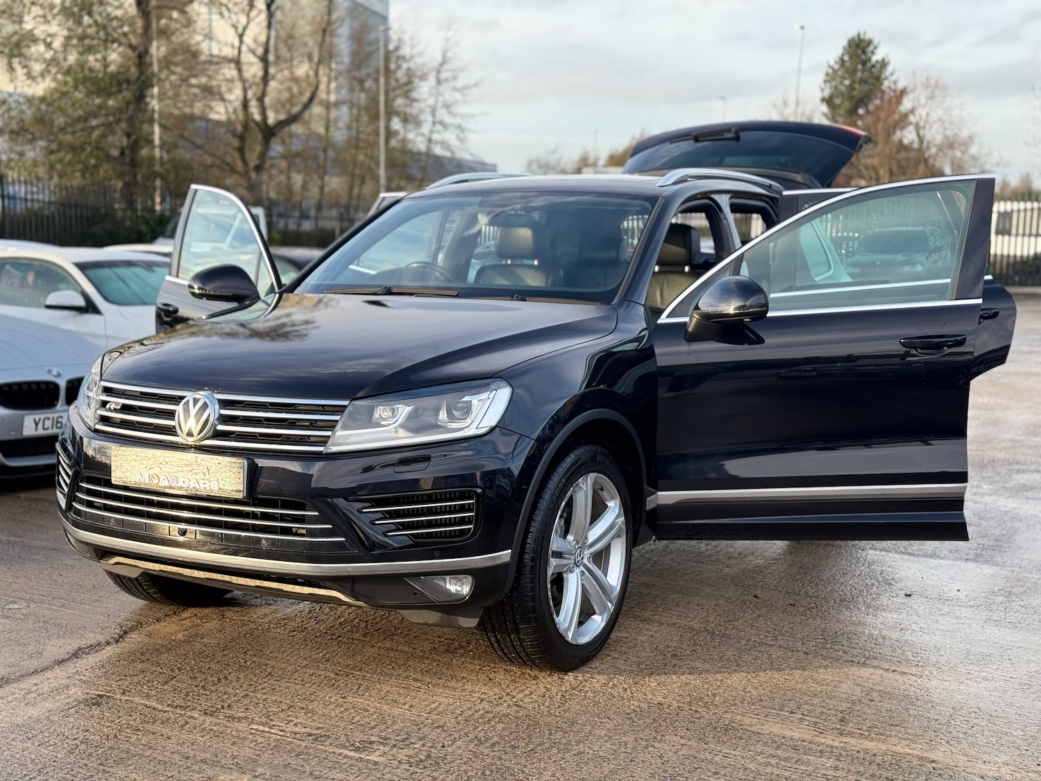 Used Volkswagen Touareg 2016 for sale - 76934267: Photo 14