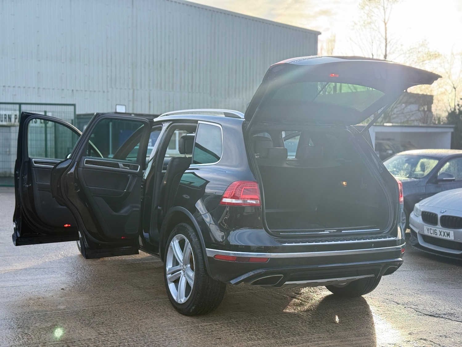 Used Volkswagen Touareg 2016 for sale - 76934267: Photo 16