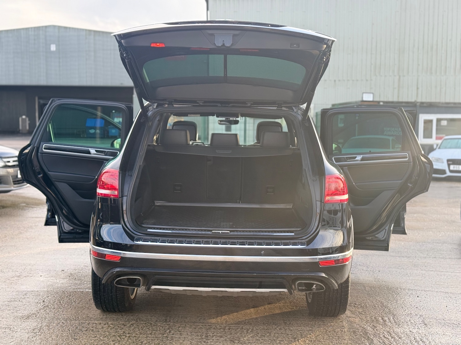 Used Volkswagen Touareg 2016 for sale - 76934267: Photo 17