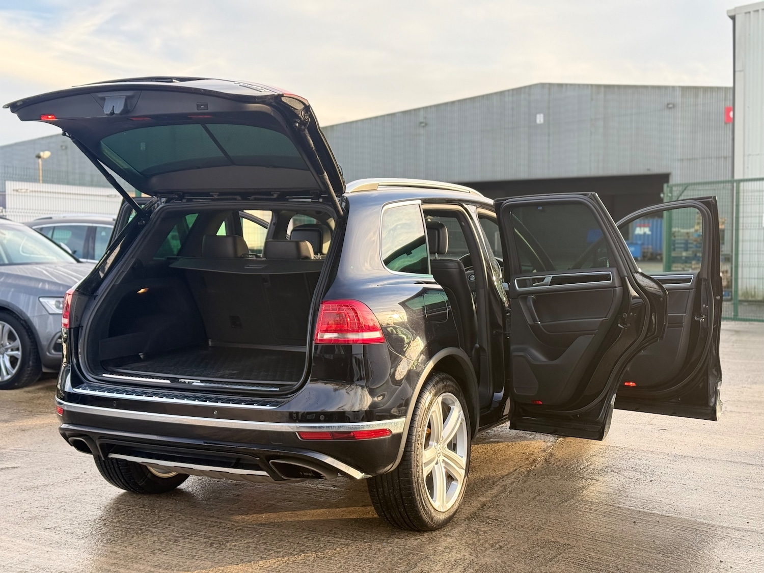 Used Volkswagen Touareg 2016 for sale - 76934267: Photo 18