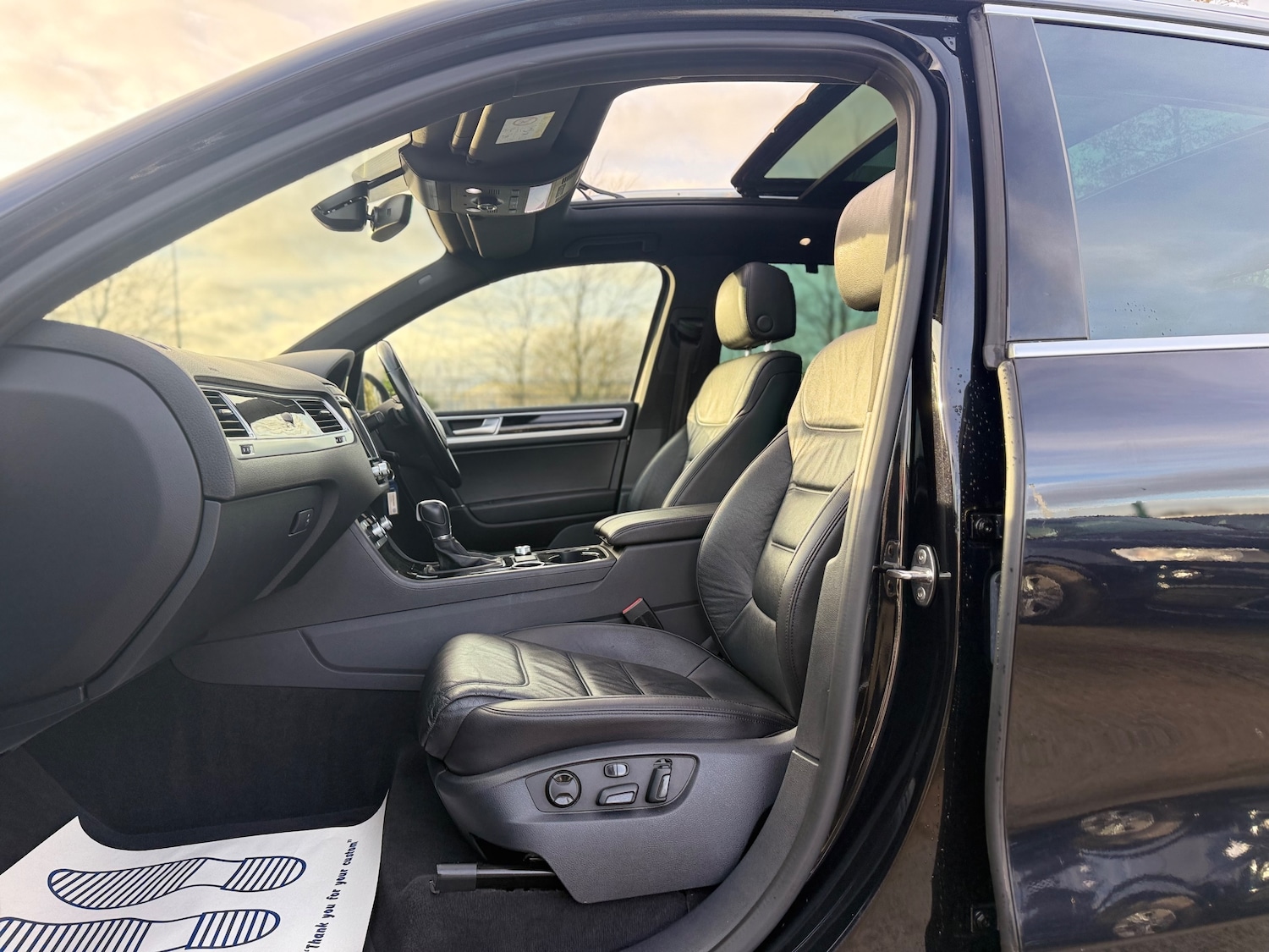 Used Volkswagen Touareg 2016 for sale - 76934267: Photo 26